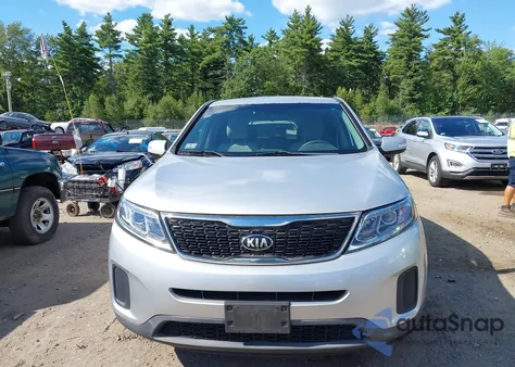 2015 Kia Sorento Lx z USA, uszkodzony, nr VIN 5XYKTCA65FG544534